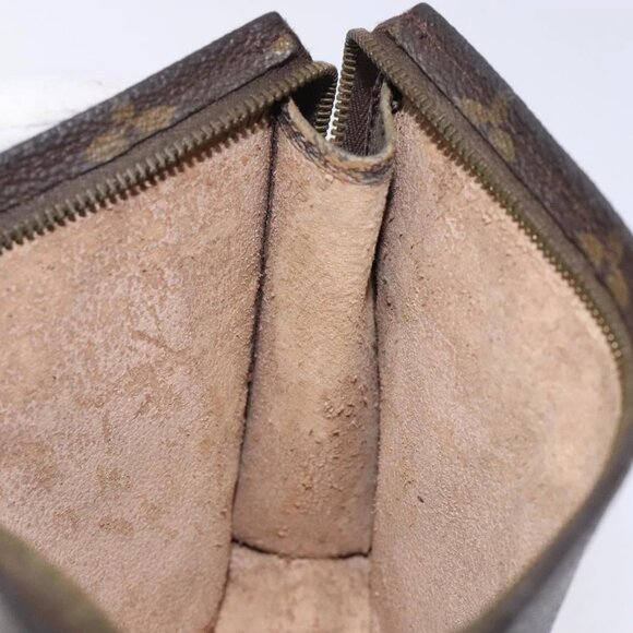 LOUIS VUITTON Monogram Poche Toilette 19 Pouch - Picture 12 of 16